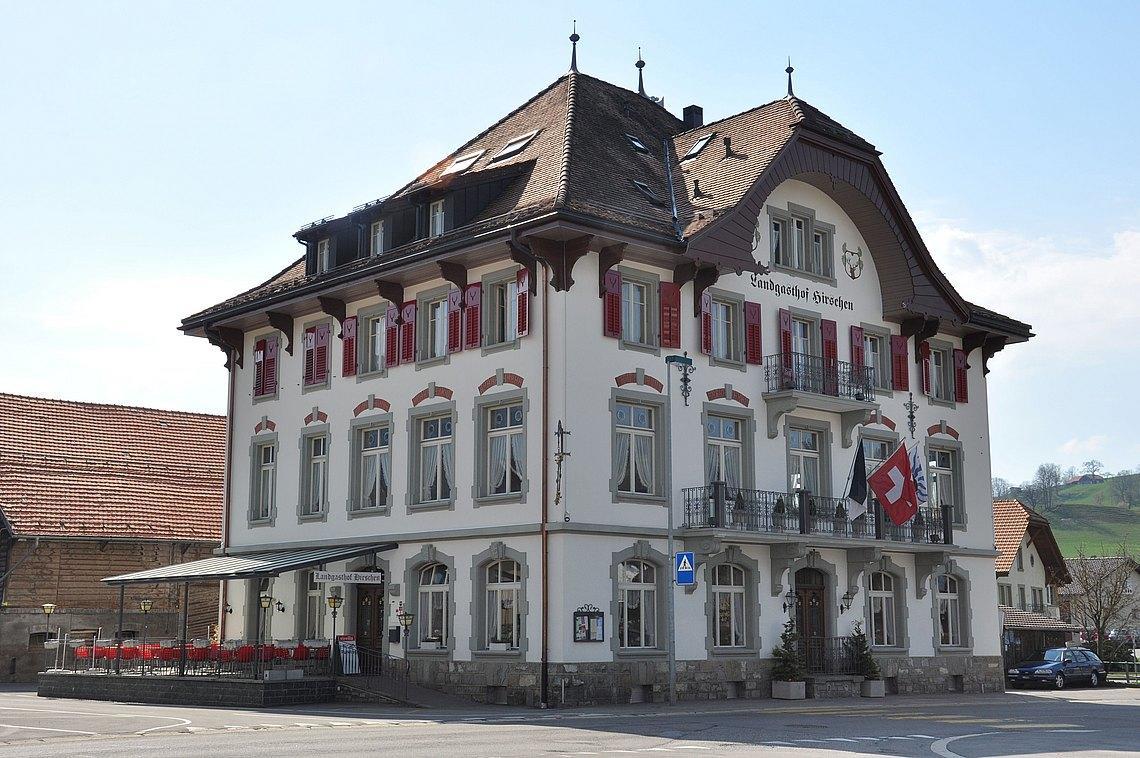 Hotel Hirschen Plaffeien エクステリア 写真